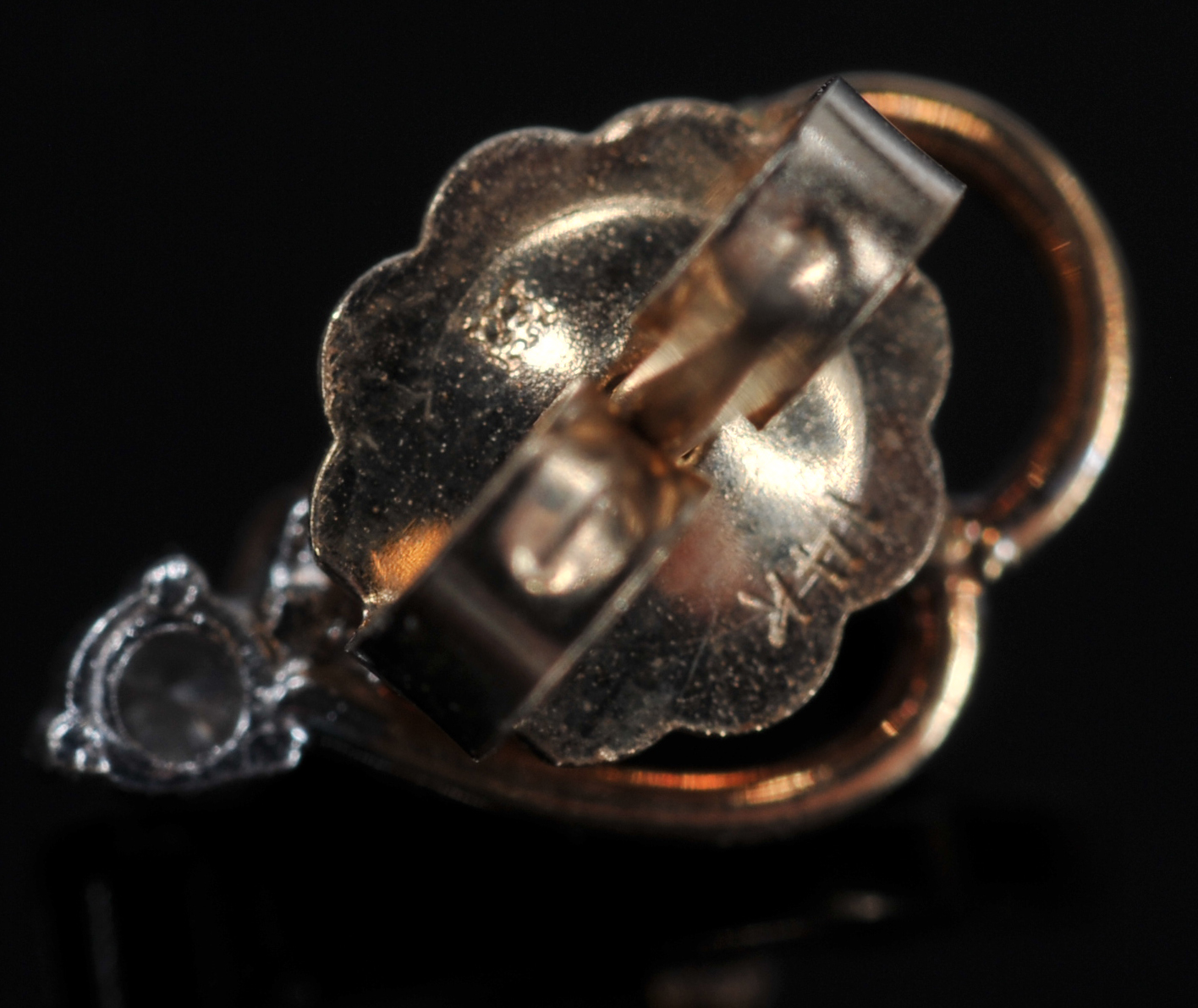 14 K Yellow Gold 18" Chain With Opal Pendant And Earrings