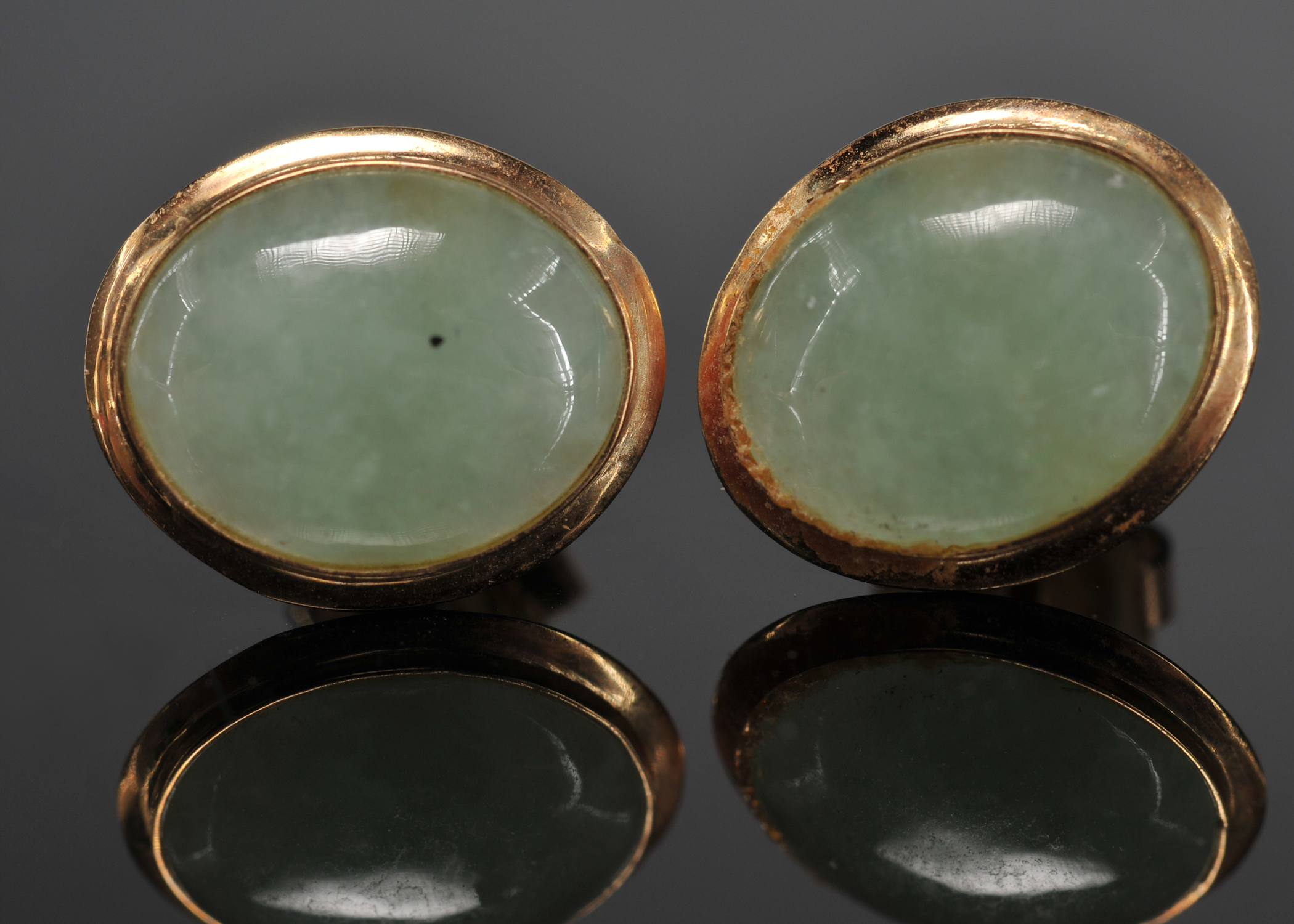  14 K Yellow Gold Jade Earrings 