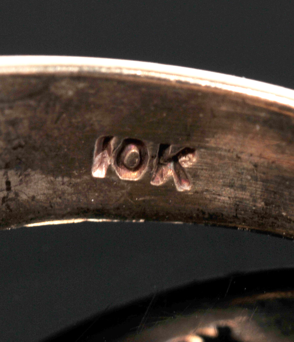 Gentleman's 10 K Yellow Gold Black Onyx Ring 