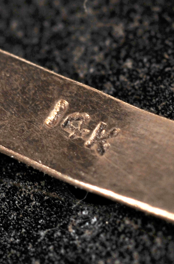 14 K Yellow Gold Victorian Black Onyx Ring 