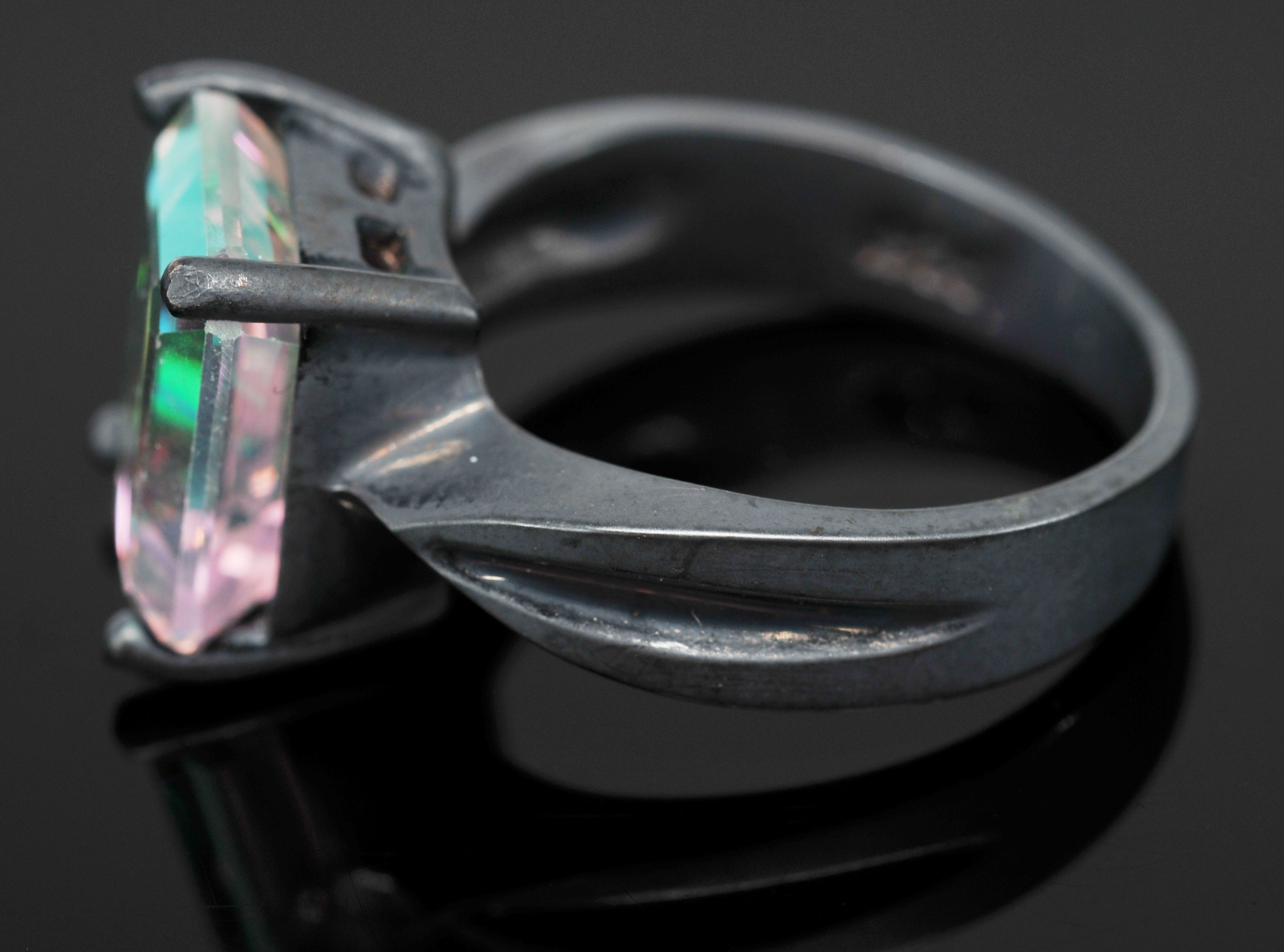 Badavici Sterling Silver Ring With Emerald Cut Imitation Stone 