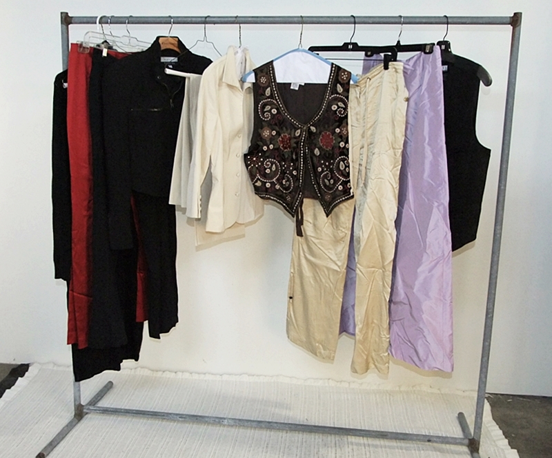 (10) Piece Collection Of Brand Name Clothing