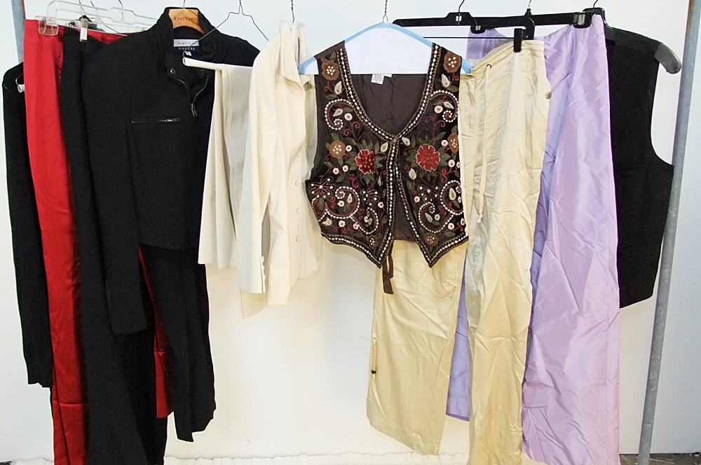 (10) Piece Collection Of Brand Name Clothing