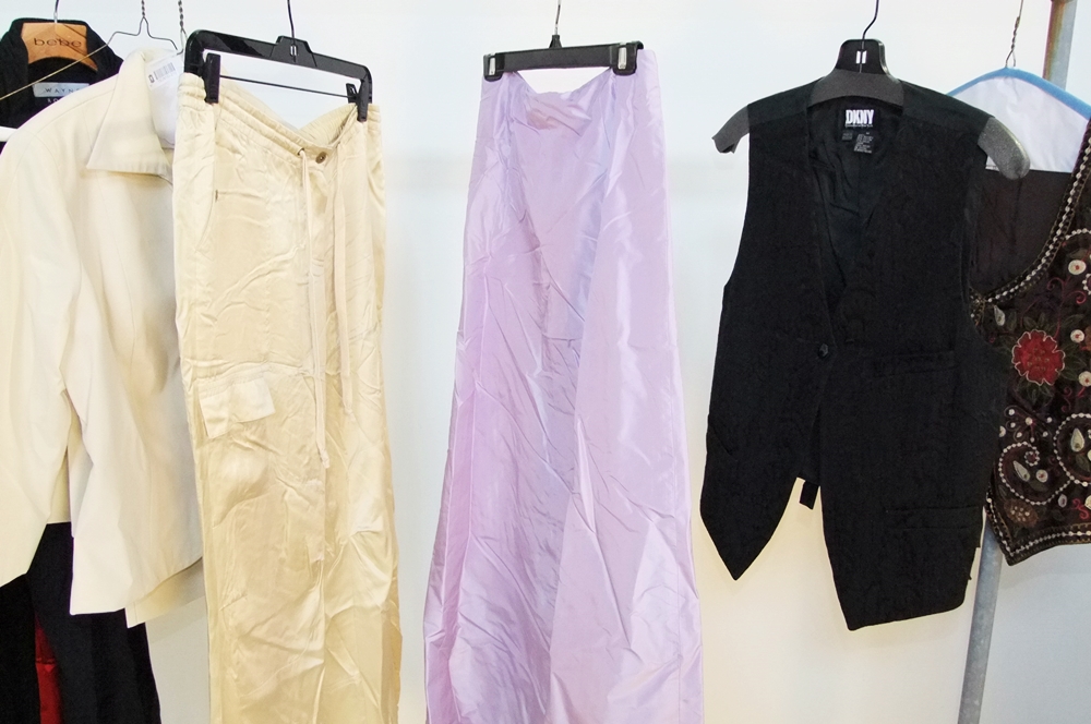 (10) Piece Collection Of Brand Name Clothing