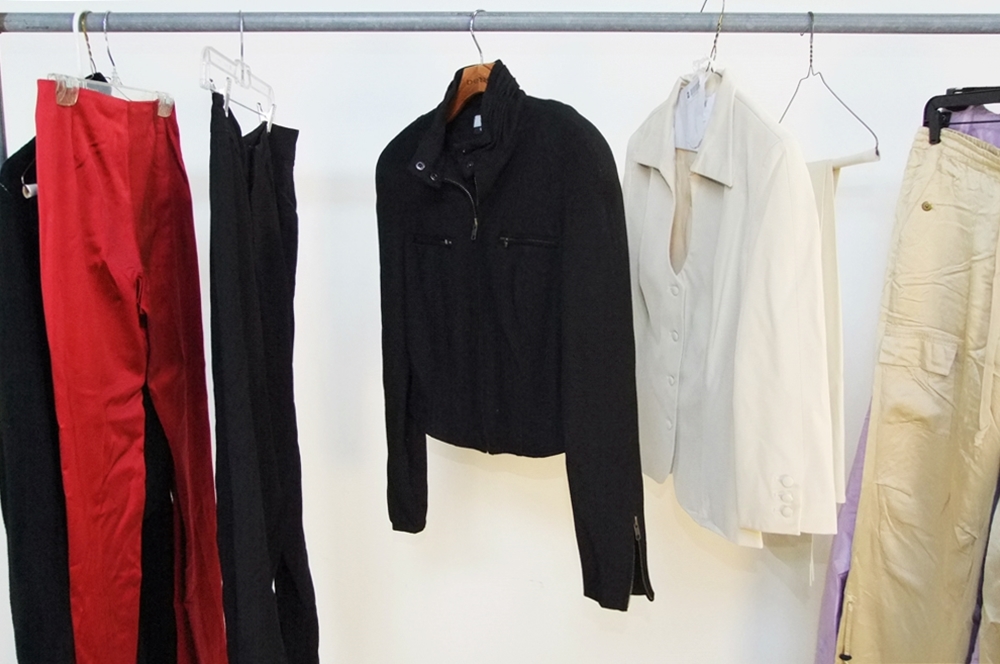 (10) Piece Collection Of Brand Name Clothing