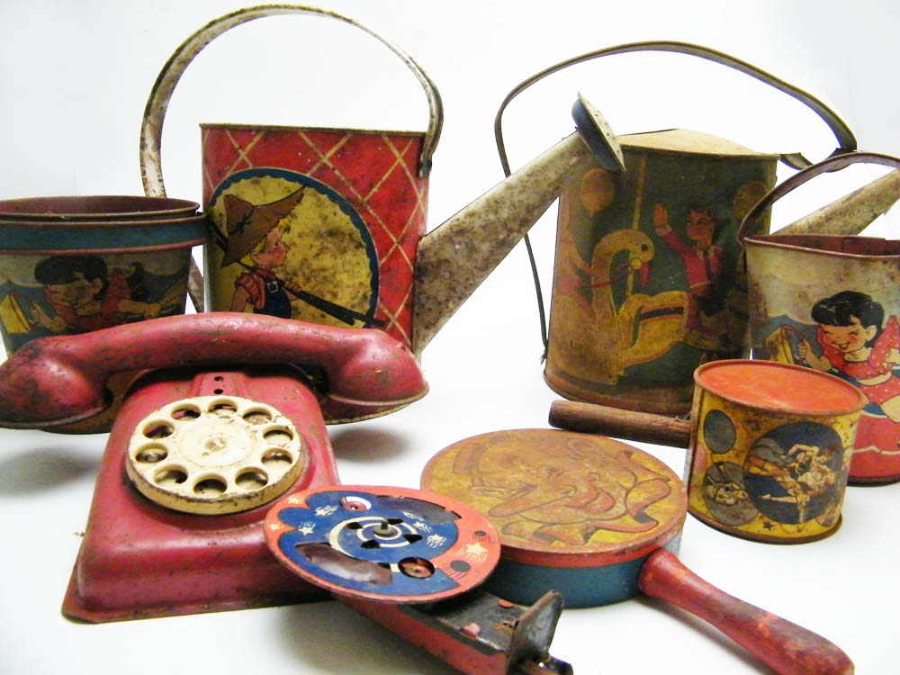 Vintage Tin Toys