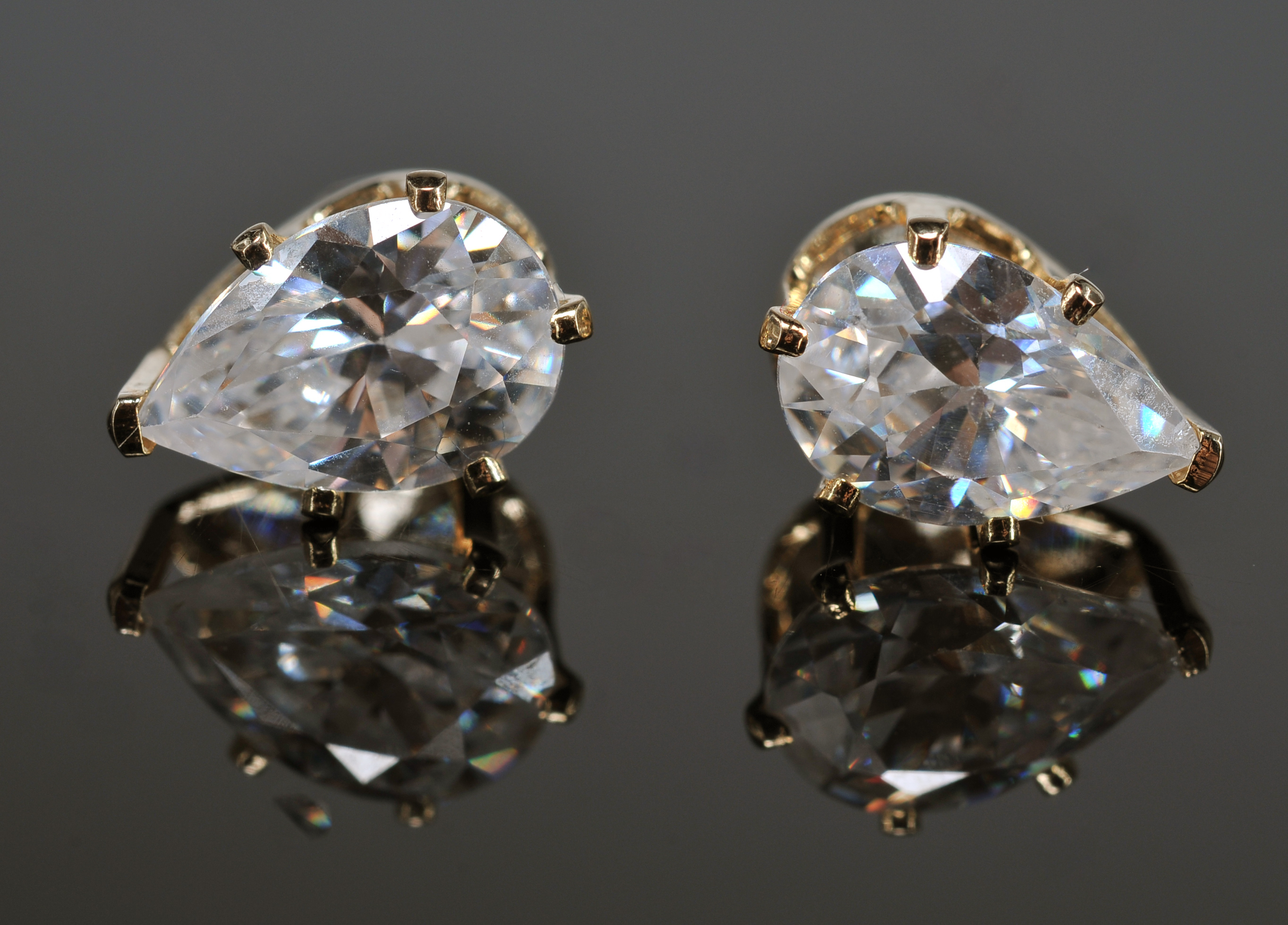 Lady's Costume Post Earrings And Ring With Simulated Stones