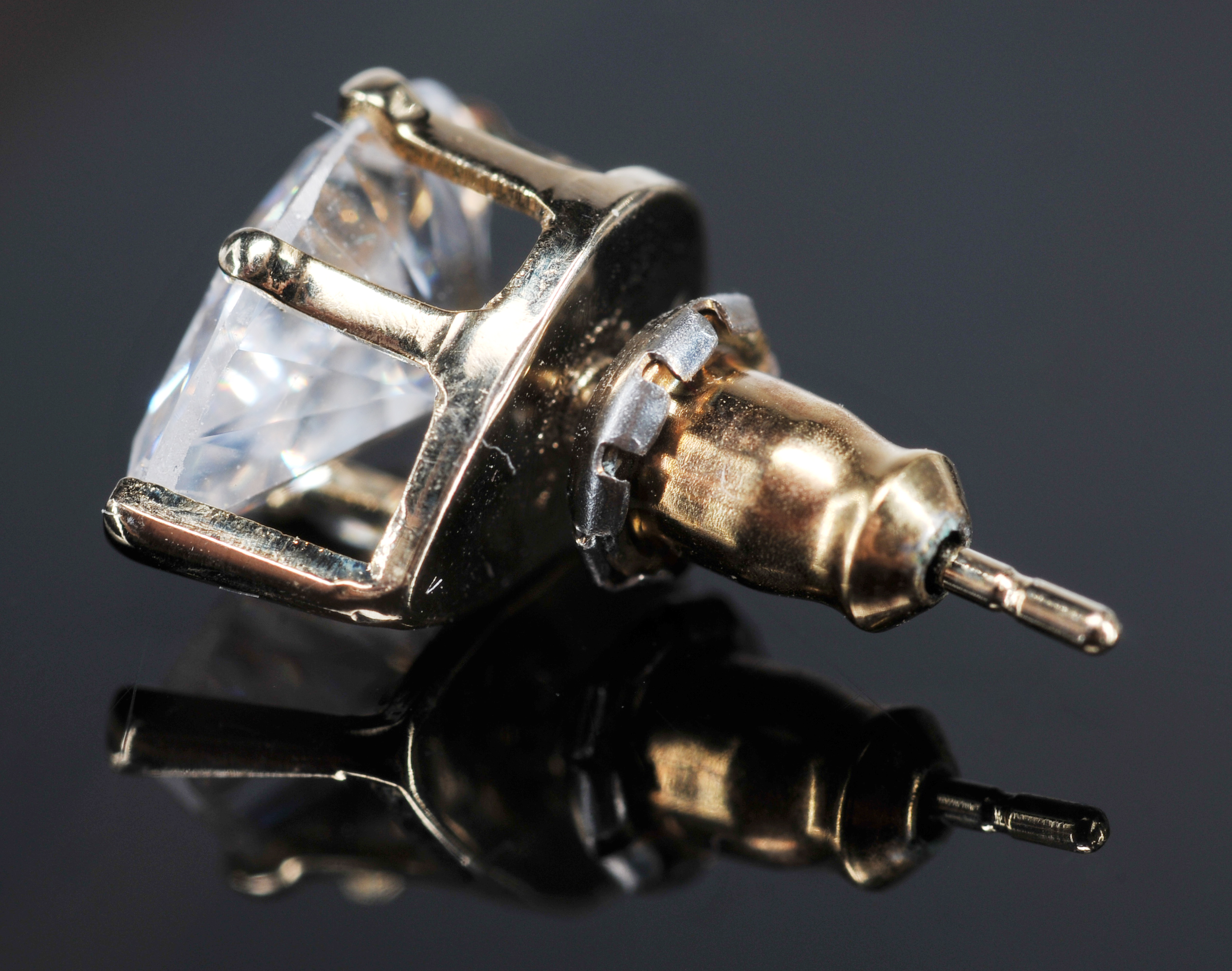 Lady's Costume Post Earrings And Ring With Simulated Stones