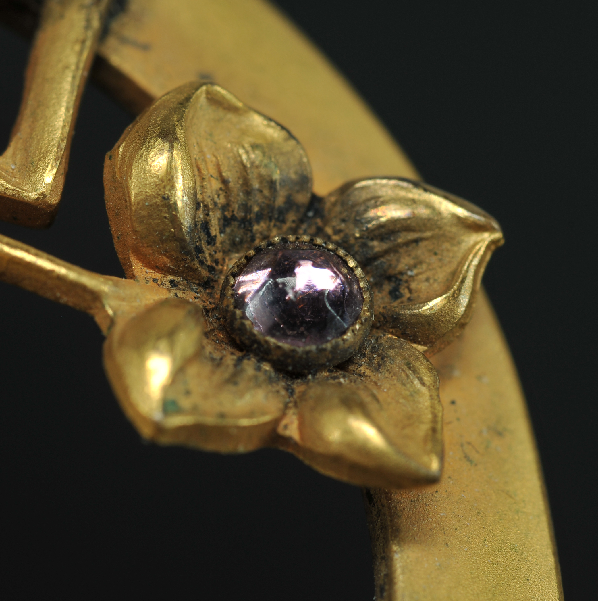 Art Nouveau Openwork Floral Brooch