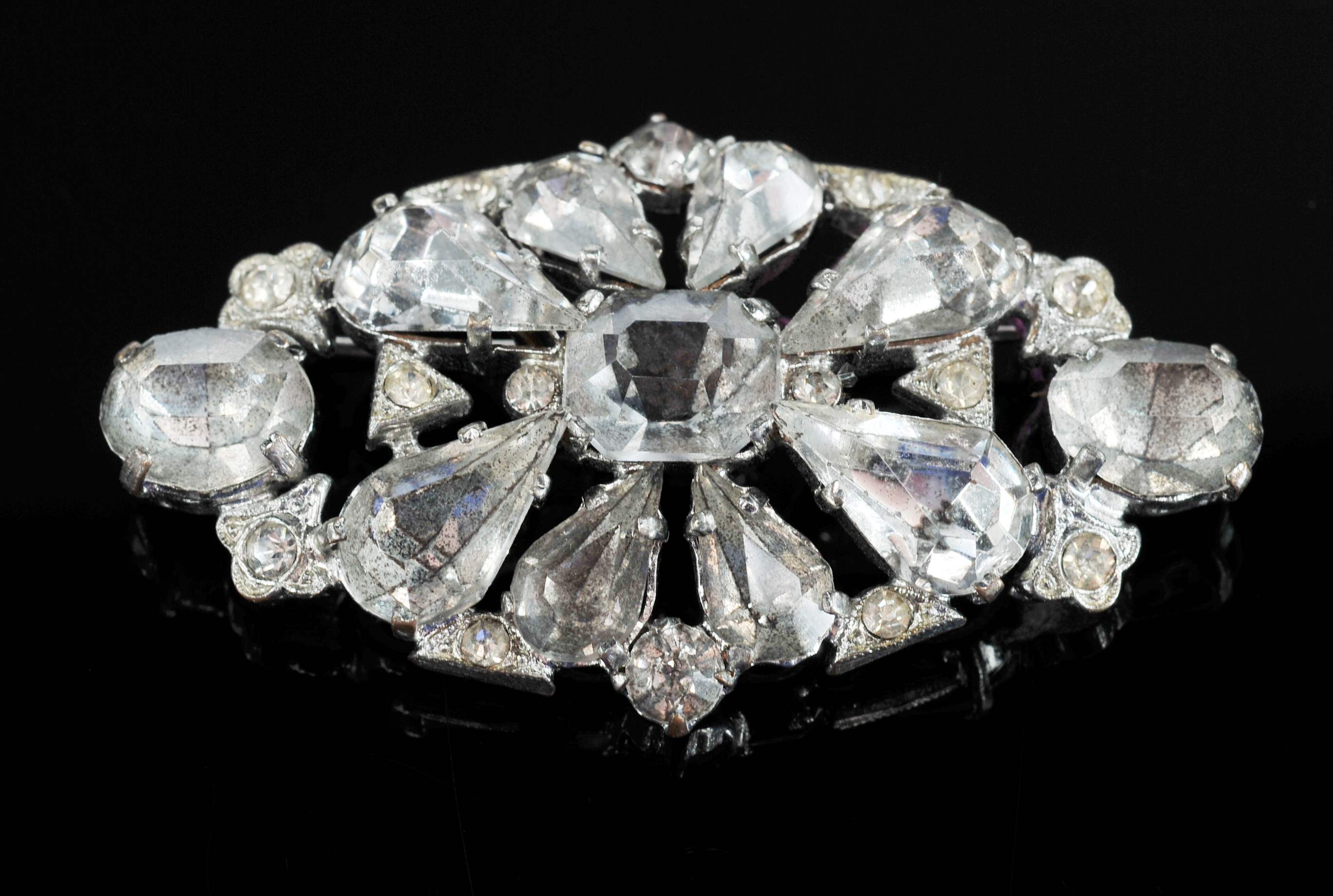  Czechoslovakian Clear Crystal Rhinestone Brooch And 16" Necklace