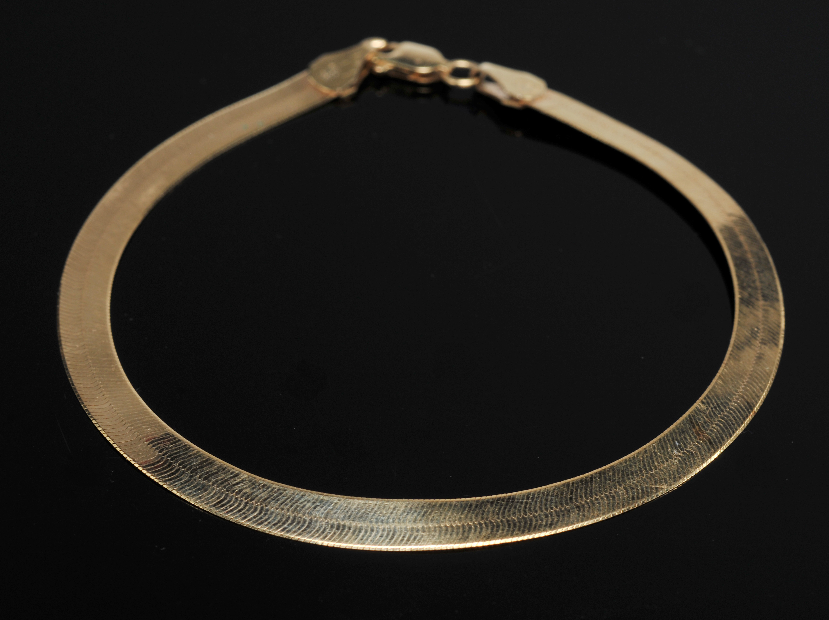 14 K Yellow Gold Herringbone Bracelet 
