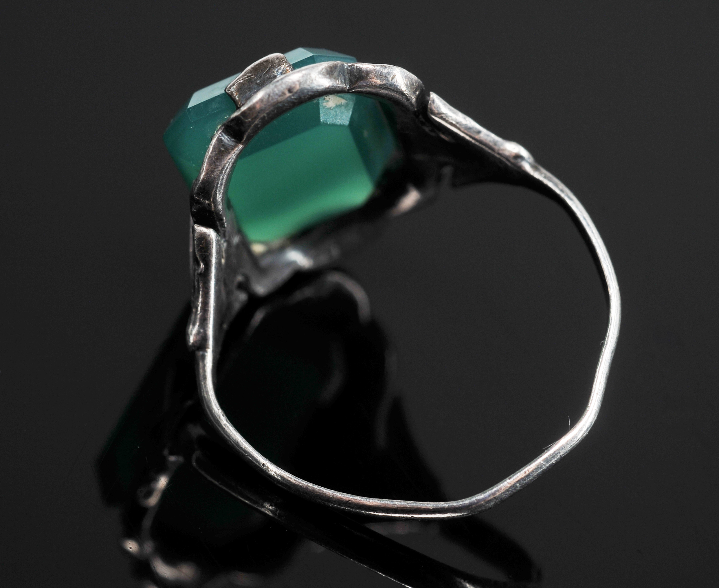 Lady's Victorian Green Glass And Marcasite Ring