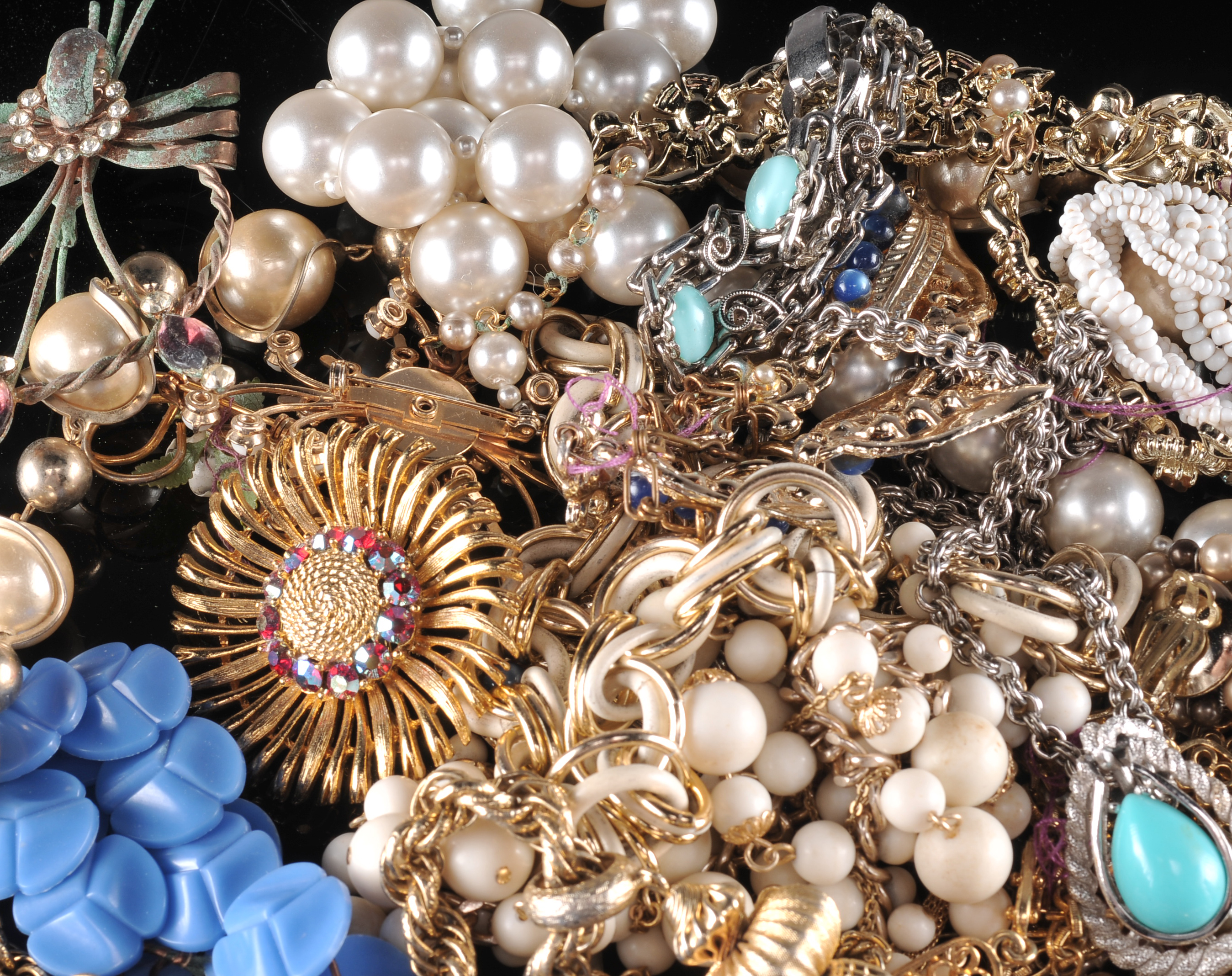 (30) Piece Collection Of Vintage Costume Jewelry 