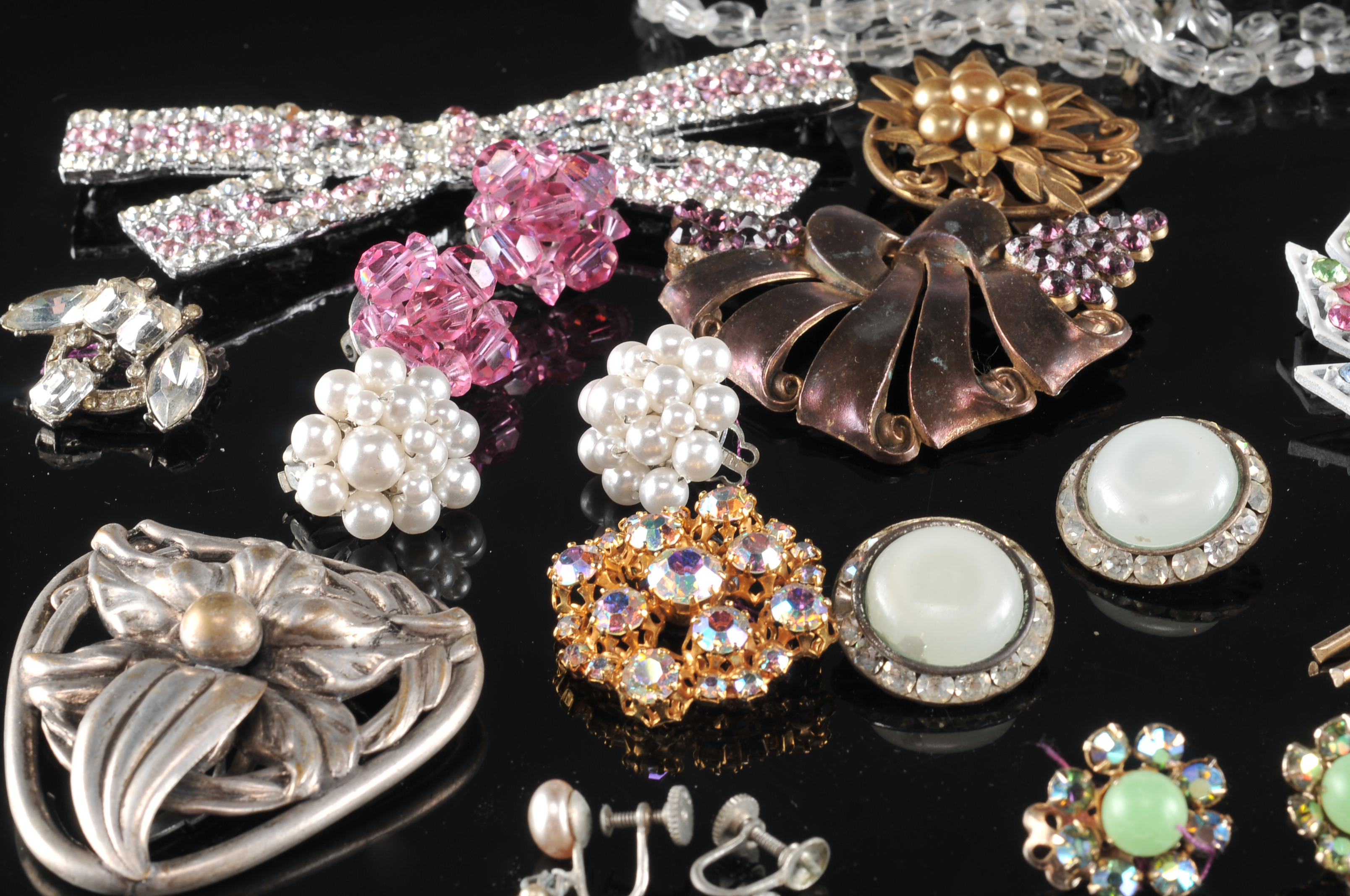 (20) Piece Collection Of Vintage Costume Jewelry