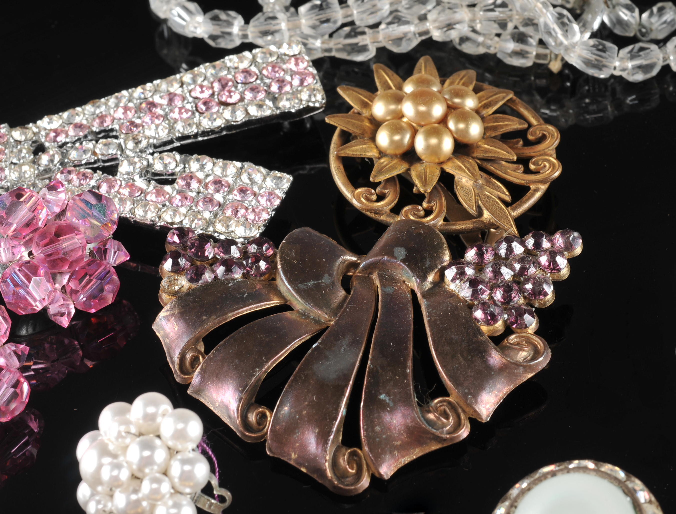 (20) Piece Collection Of Vintage Costume Jewelry