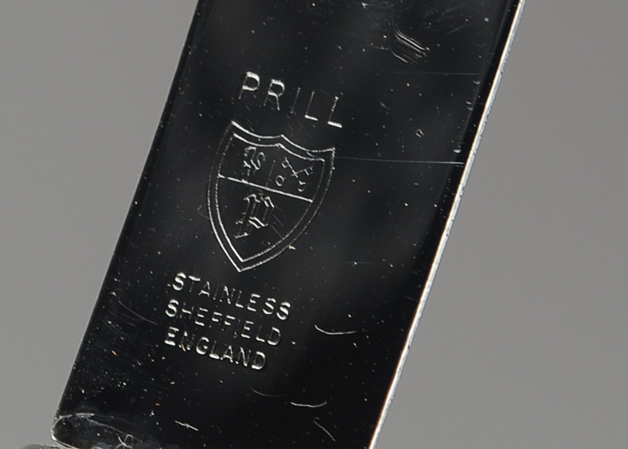 House of Prill Service Ware