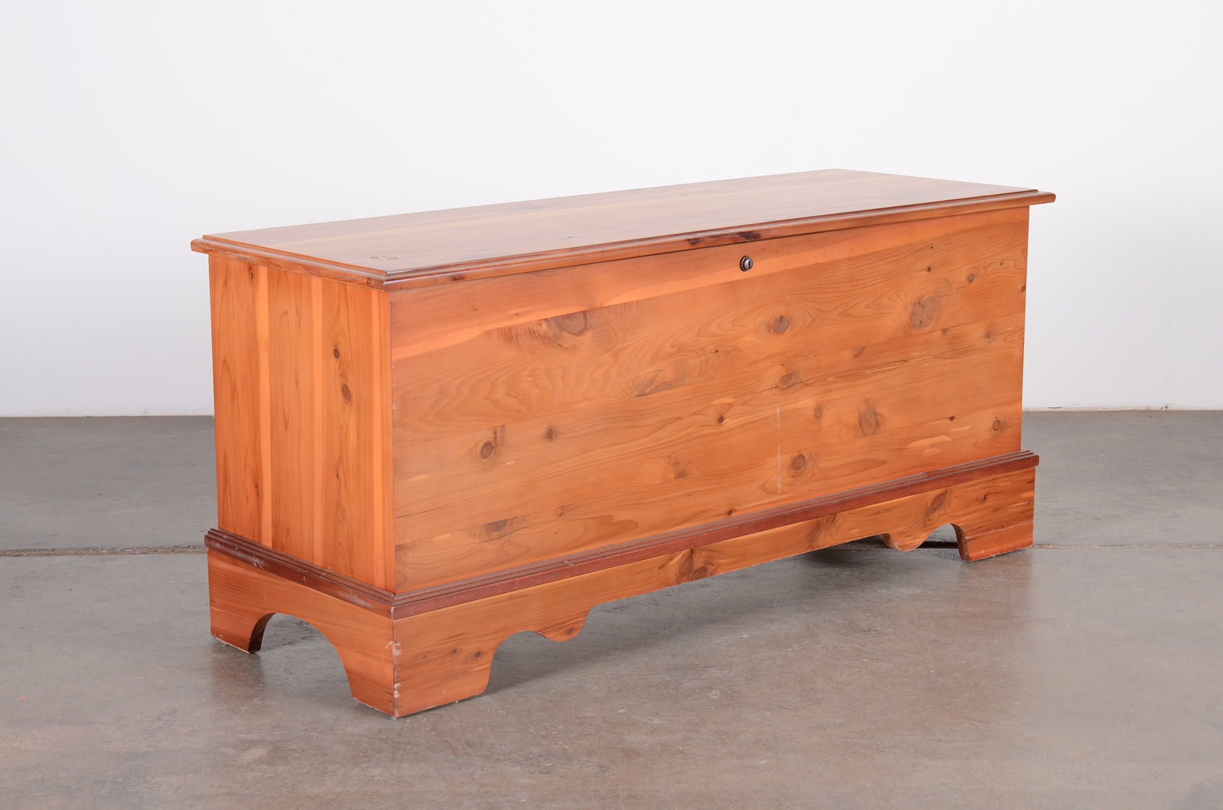 Lane Cedar Chest