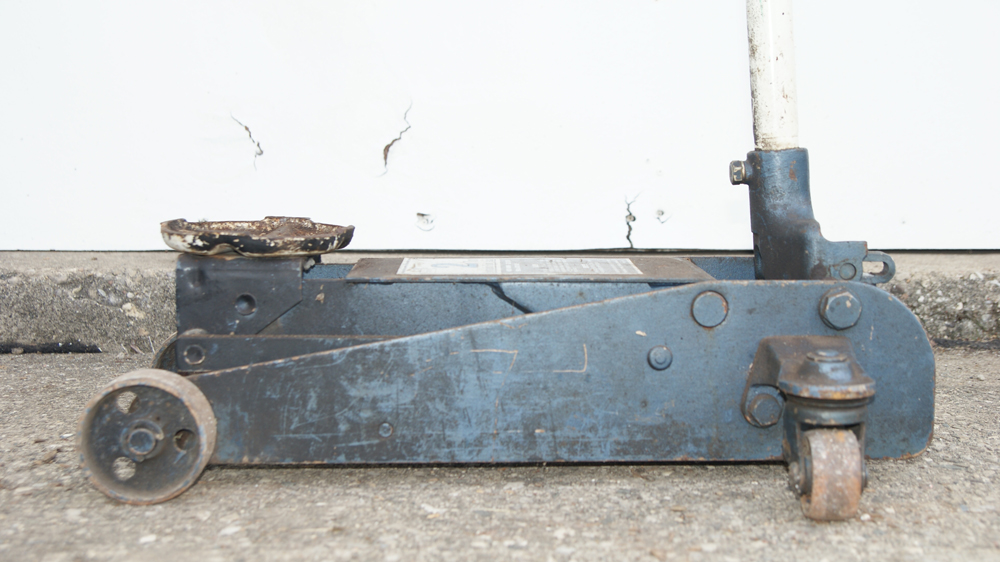 2 Ton Rolling Floor Jack