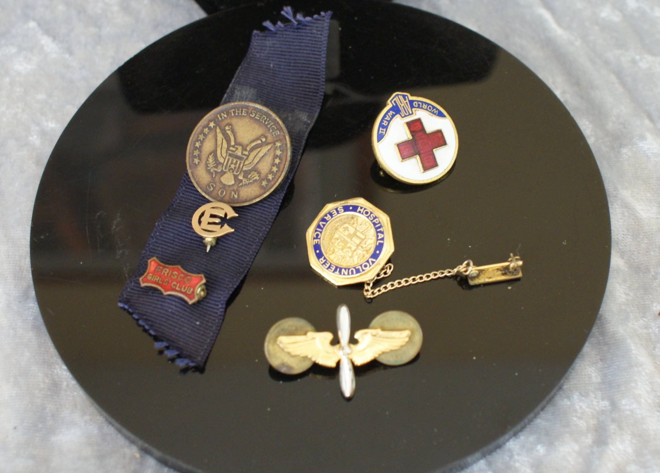 (8) piece World War II and Medical Lot