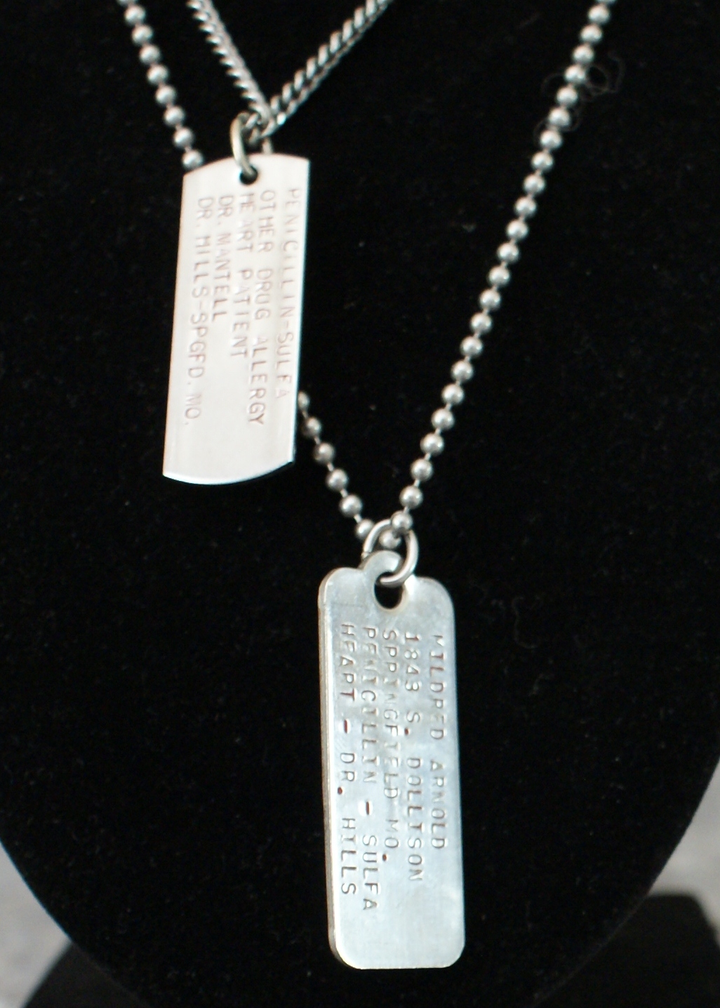 (8) piece World War II and Medical Lot