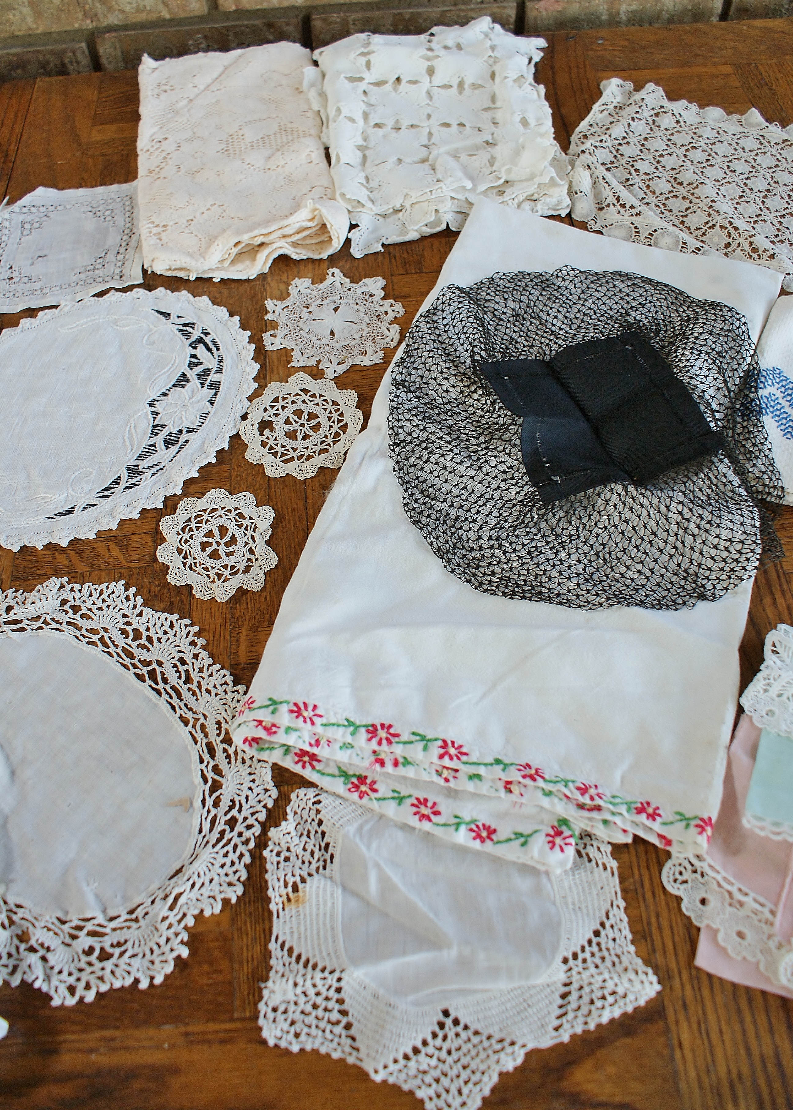 Group of Vintage Linens and Hankies 