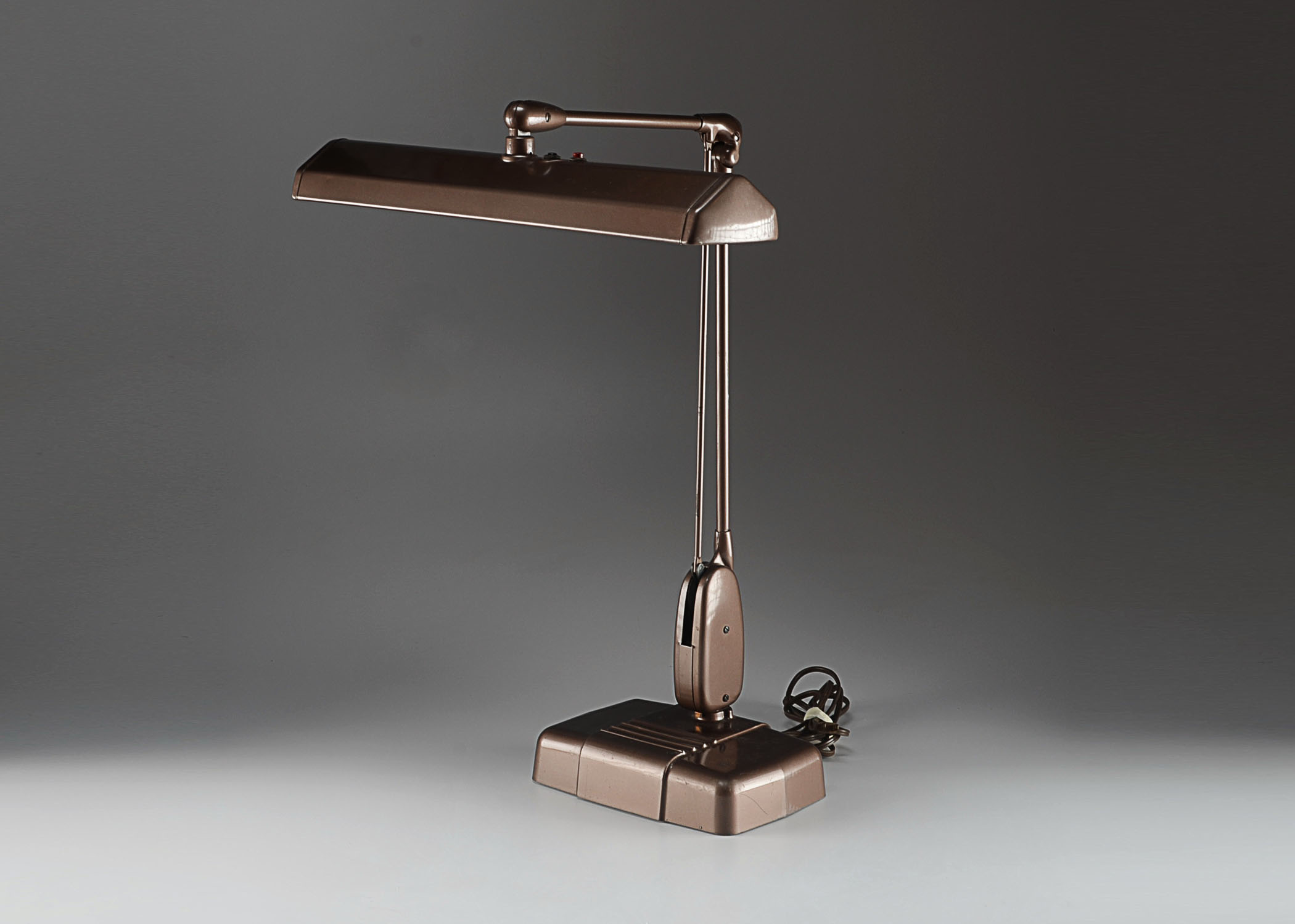 Dazor Floating Desk Light