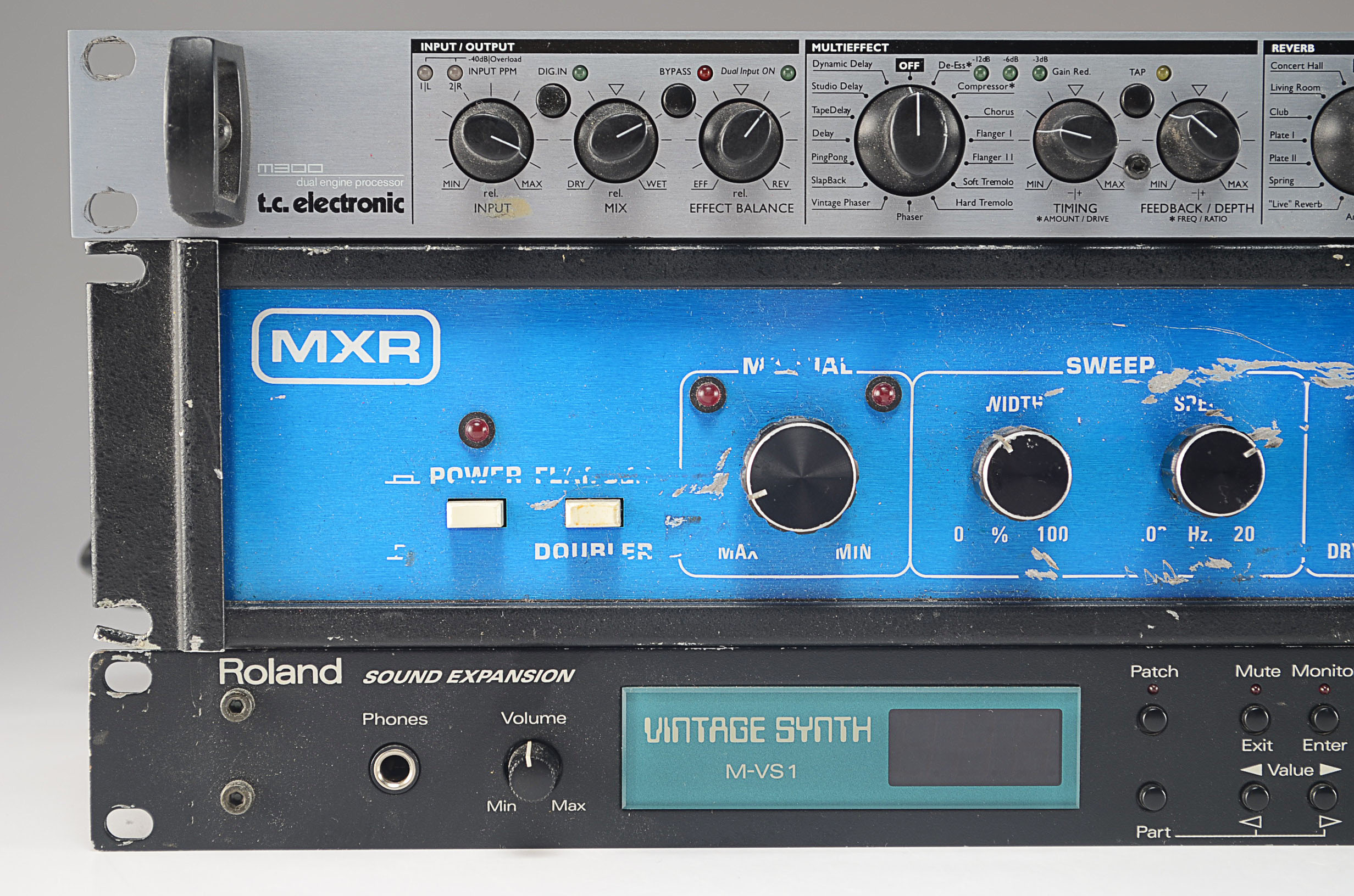 T.C. Electronic M300 Dual Engine Processor, MXR Flanger/Doubler, Roland Sound Expansion Vintage Synth M-VS1
