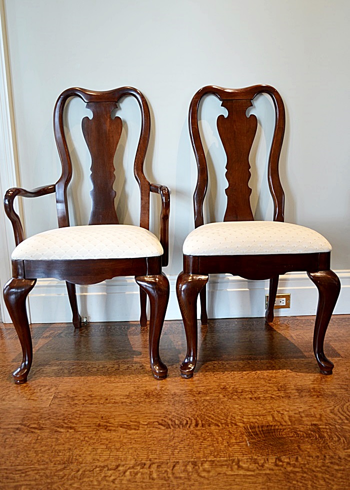 Set of Six Queen Anne Style Dining Room Chairs from Thomasville