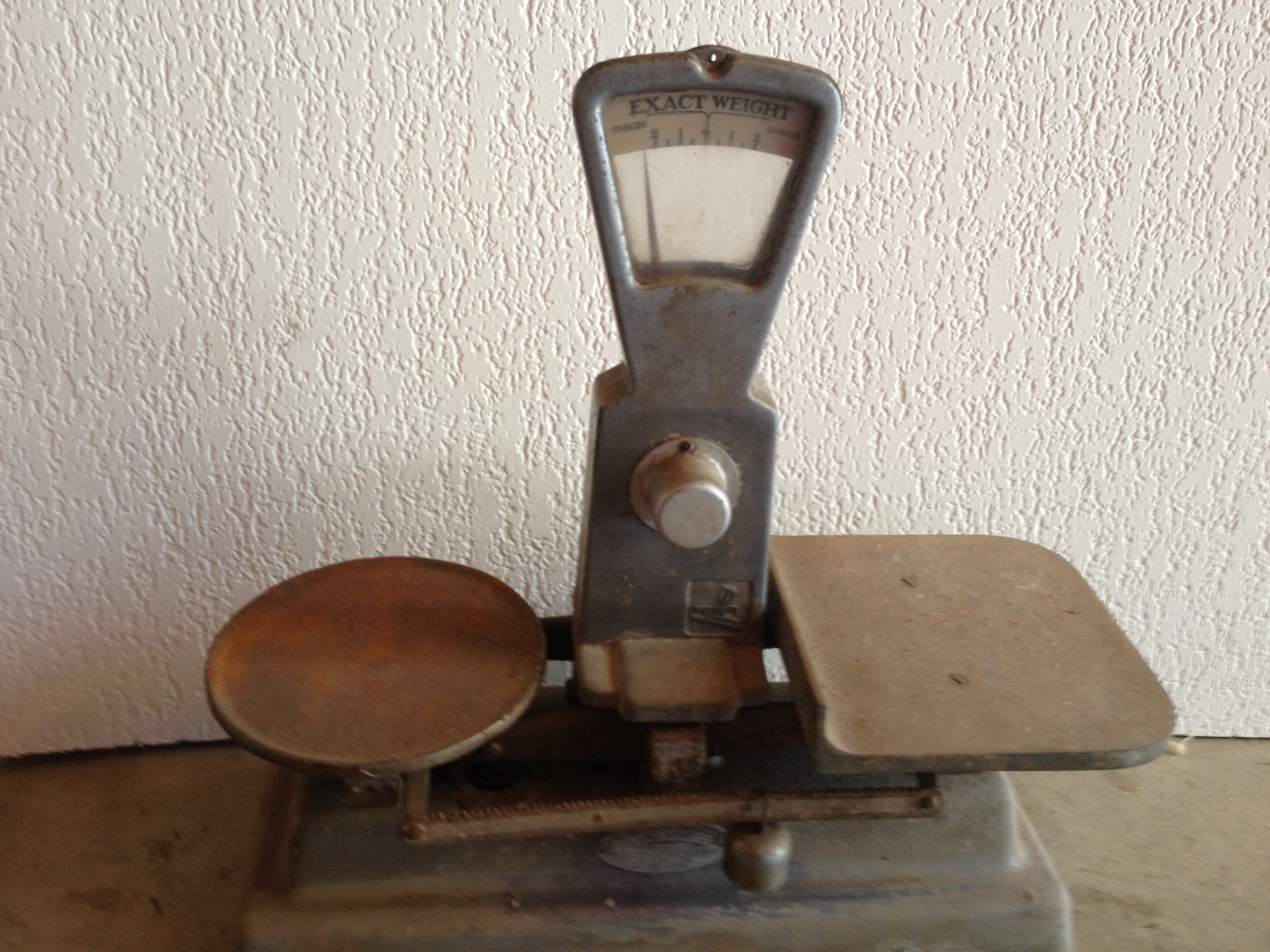 Large Vintage Exact Weight Scale