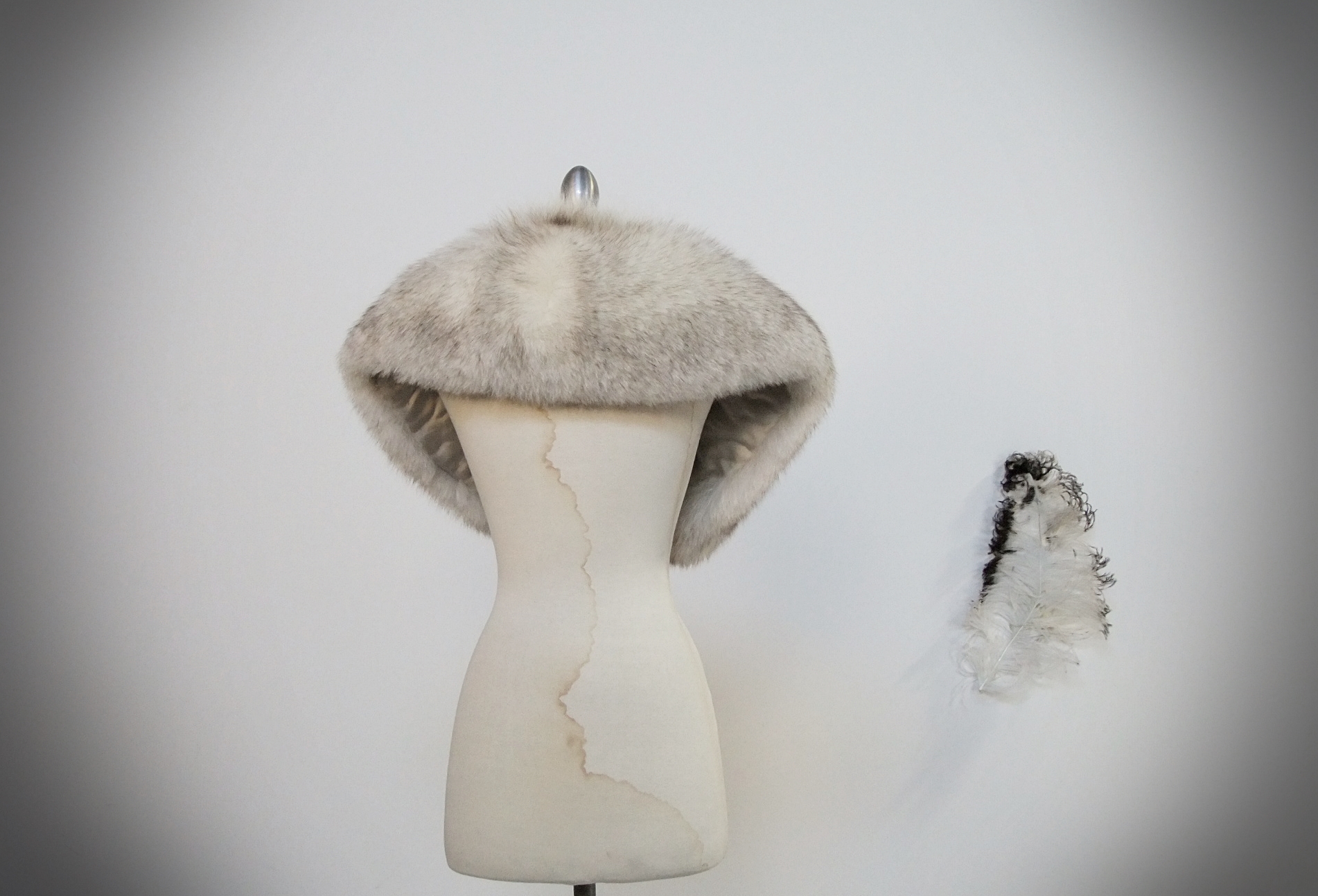 Vintage Luxurious Fox Fur Shrug