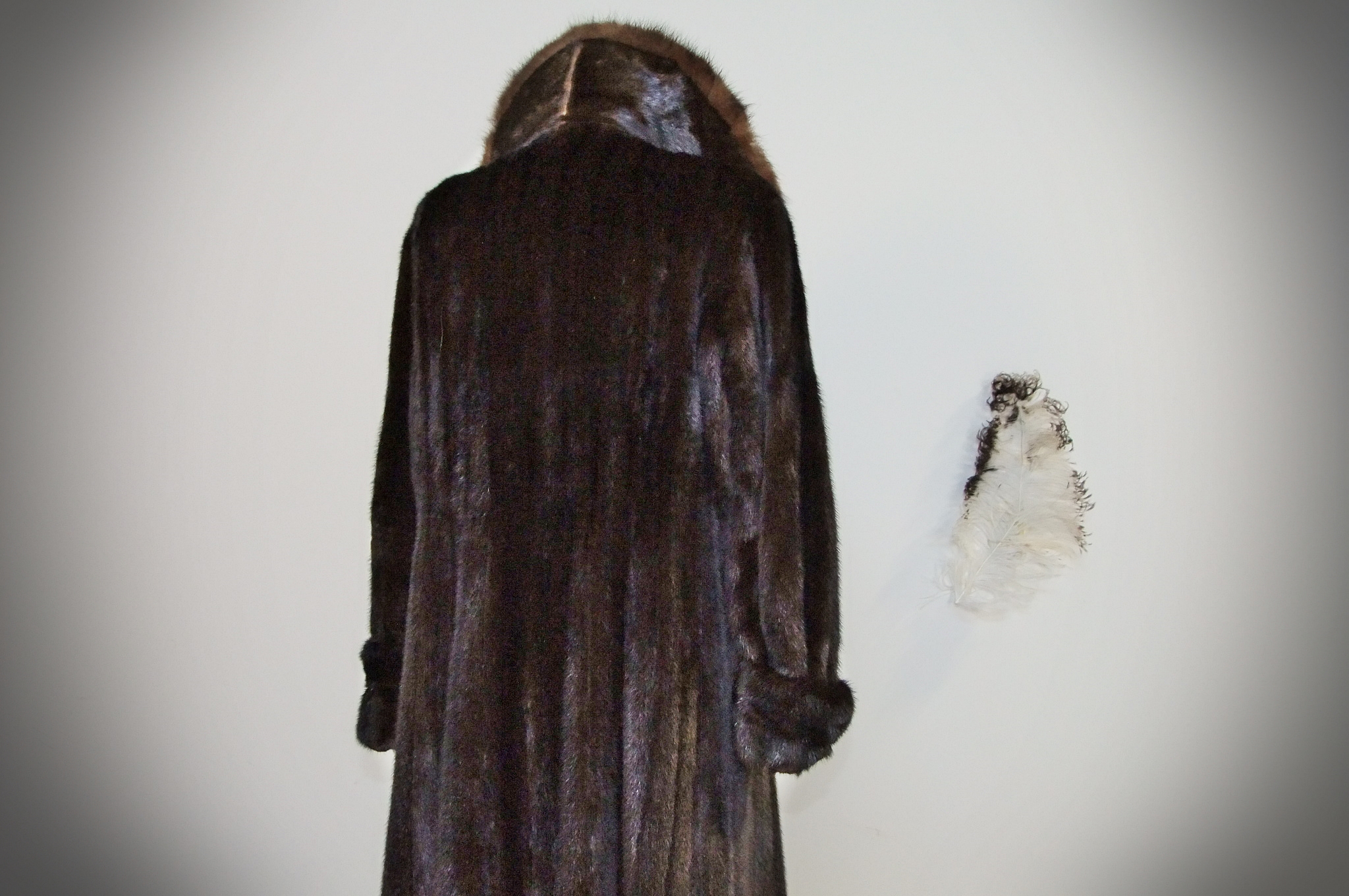 Vintage Dark Genuine Mink Fur coat with Mahogany Brown Mink Collar
