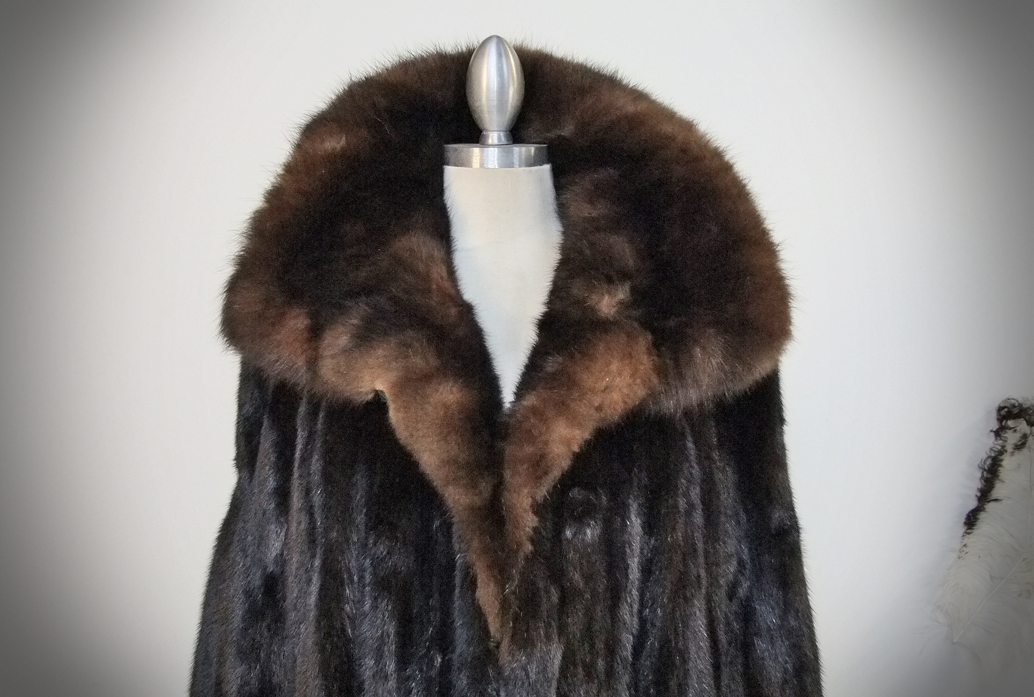 Vintage Dark Genuine Mink Fur coat with Mahogany Brown Mink Collar
