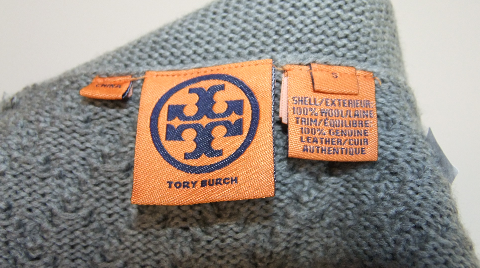 Fabulous Tory Burch Gray Wool Knit Sweater Jacket Trimmed In Deep Brown Suede