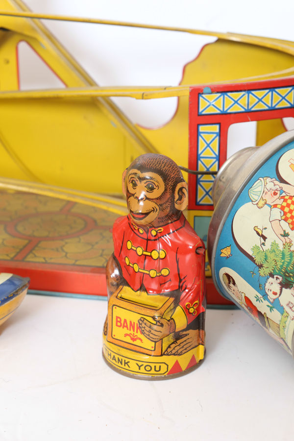 Vintage Tin Wind Up Toys Chein, Gibbs