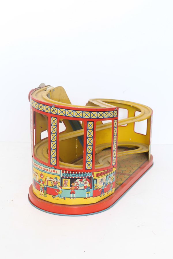 Vintage Tin Wind Up Toys Chein, Gibbs