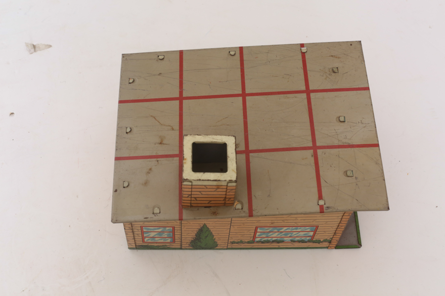 Vintage Wyandotte Fire House & Friction Toys