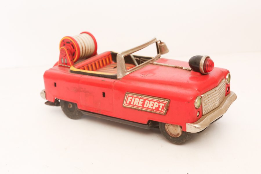 Vintage Wyandotte Fire House & Friction Toys