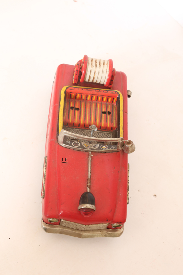 Vintage Wyandotte Fire House & Friction Toys