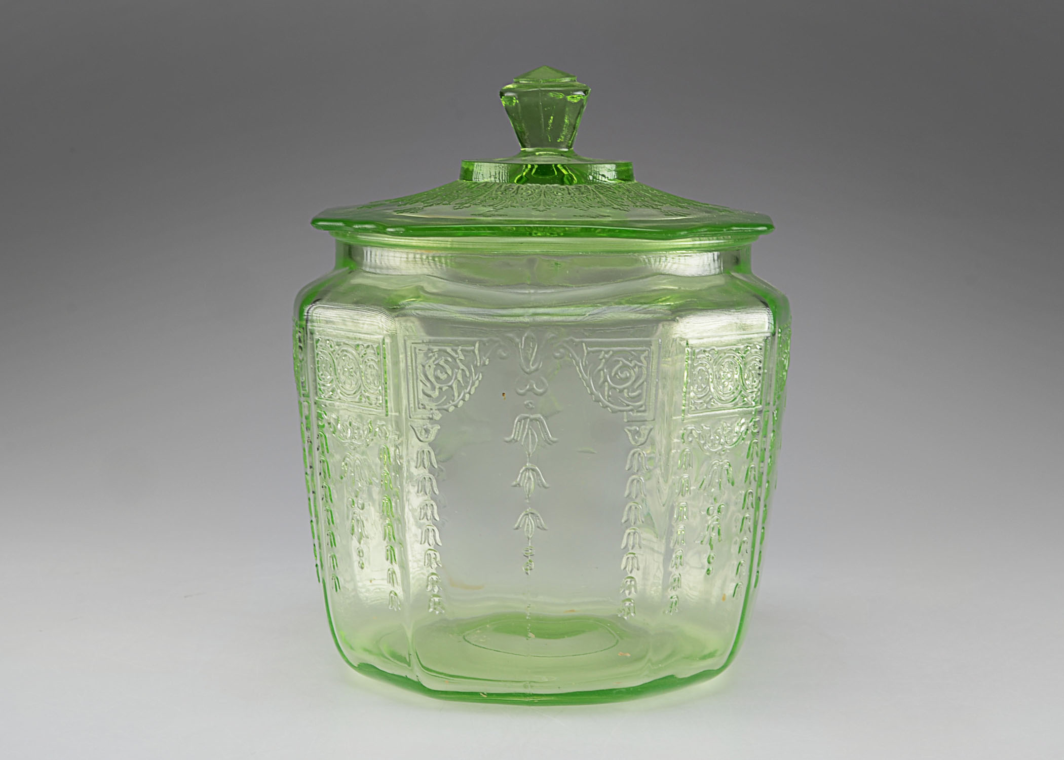 Green Anchor Hocking "Princess" Depression Glass Biscuit Jar
