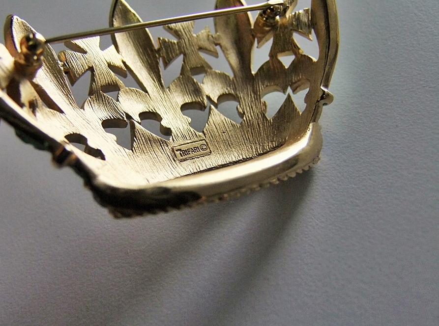 Vintage Signed Crown Trifari Enameled 'Crown' Brooch 