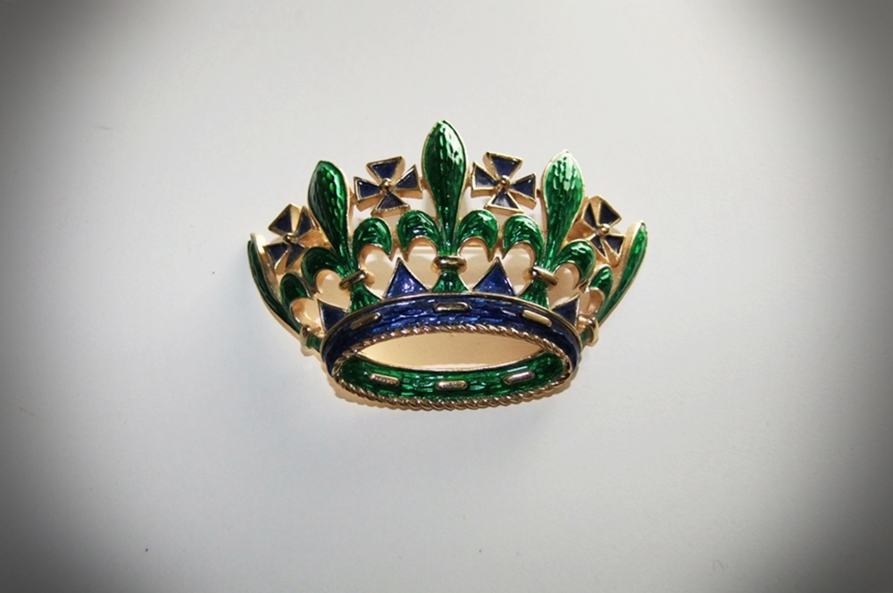 Vintage Signed Crown Trifari Enameled 'Crown' Brooch 