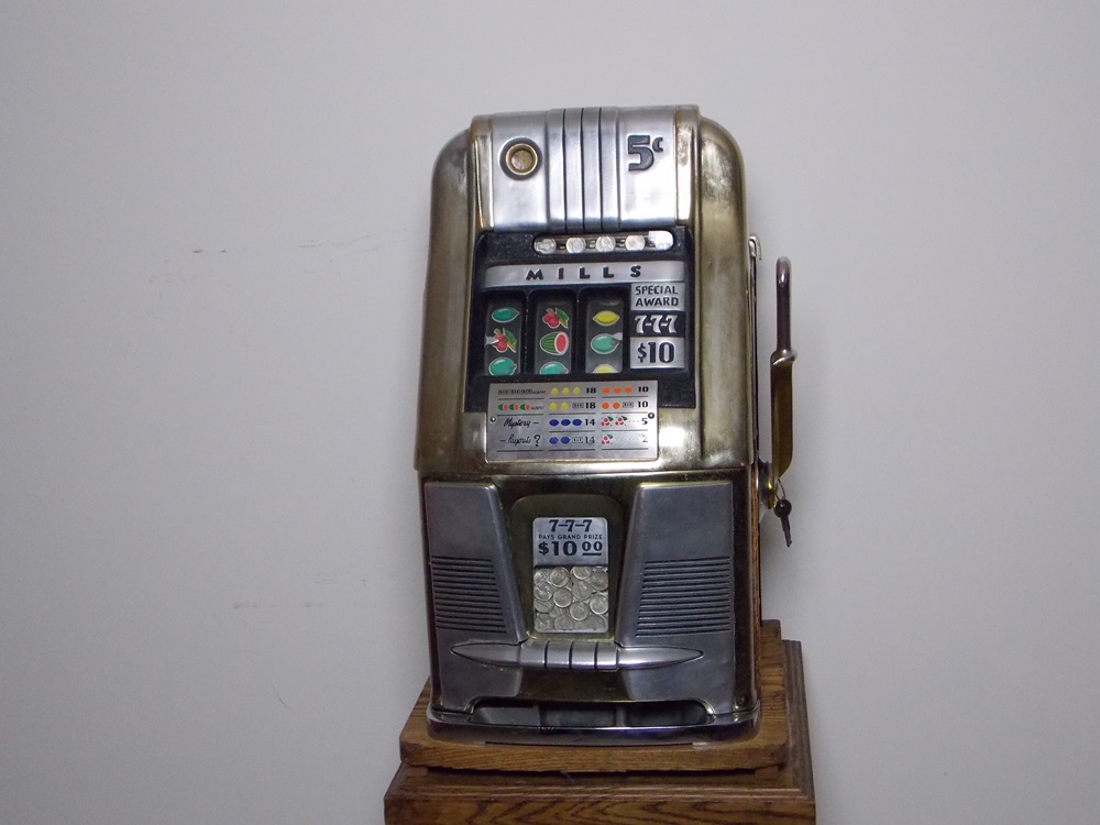 Antique Mills 777 Hi Top Nickel Slot Machine