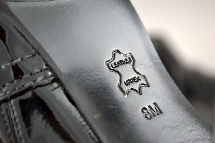 Tory Burch Melrose Black Patent Leather High Heel Ankle Boots Size 8 & Whimsical Change Purse