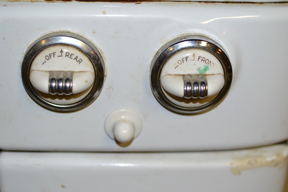 Vintage Tappan 1950's Gas Stove With Original Receipt & Manual