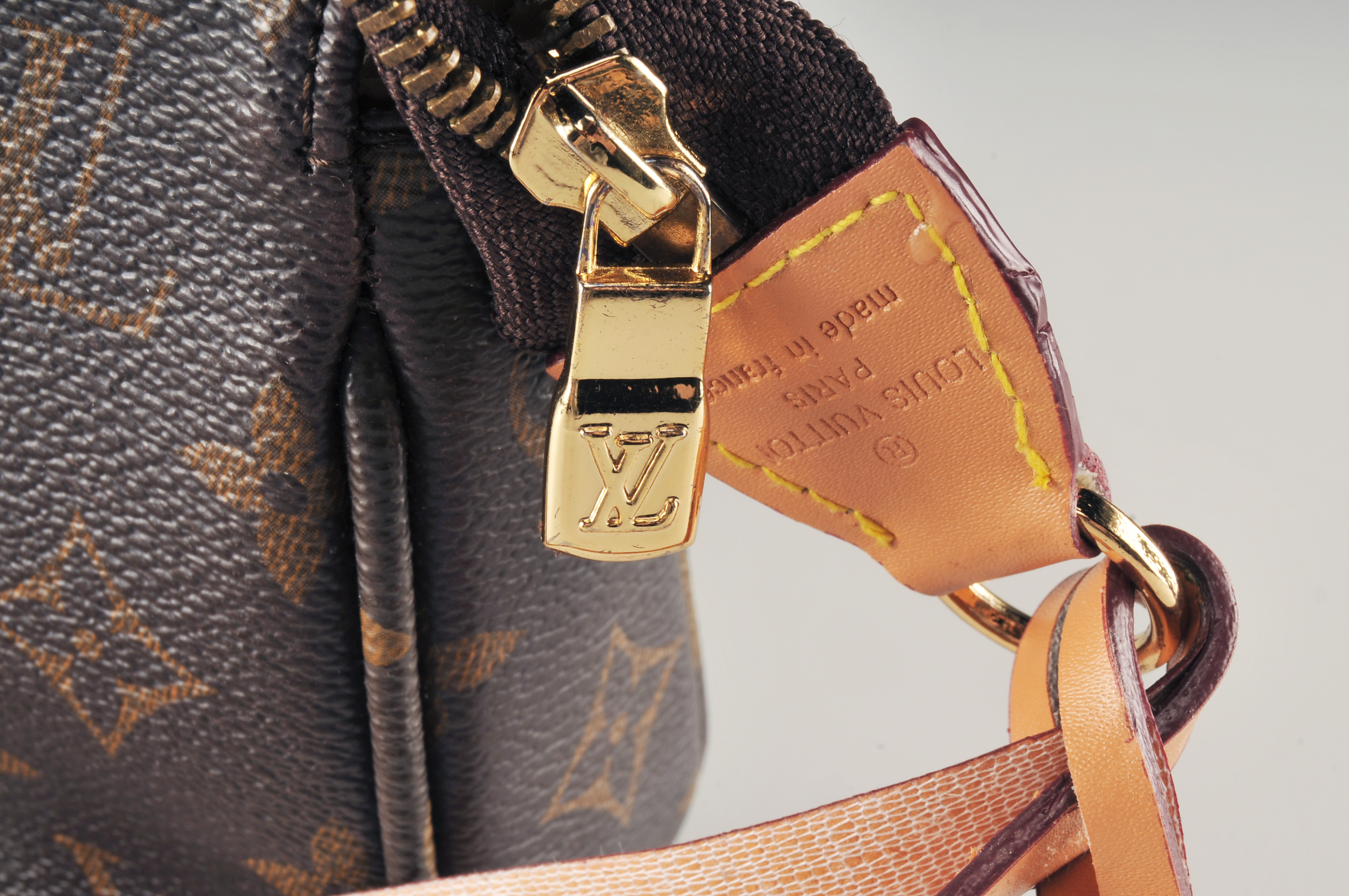 Louis Vuitton Designer Style Hobo bag and Designer Style Clutch Purse