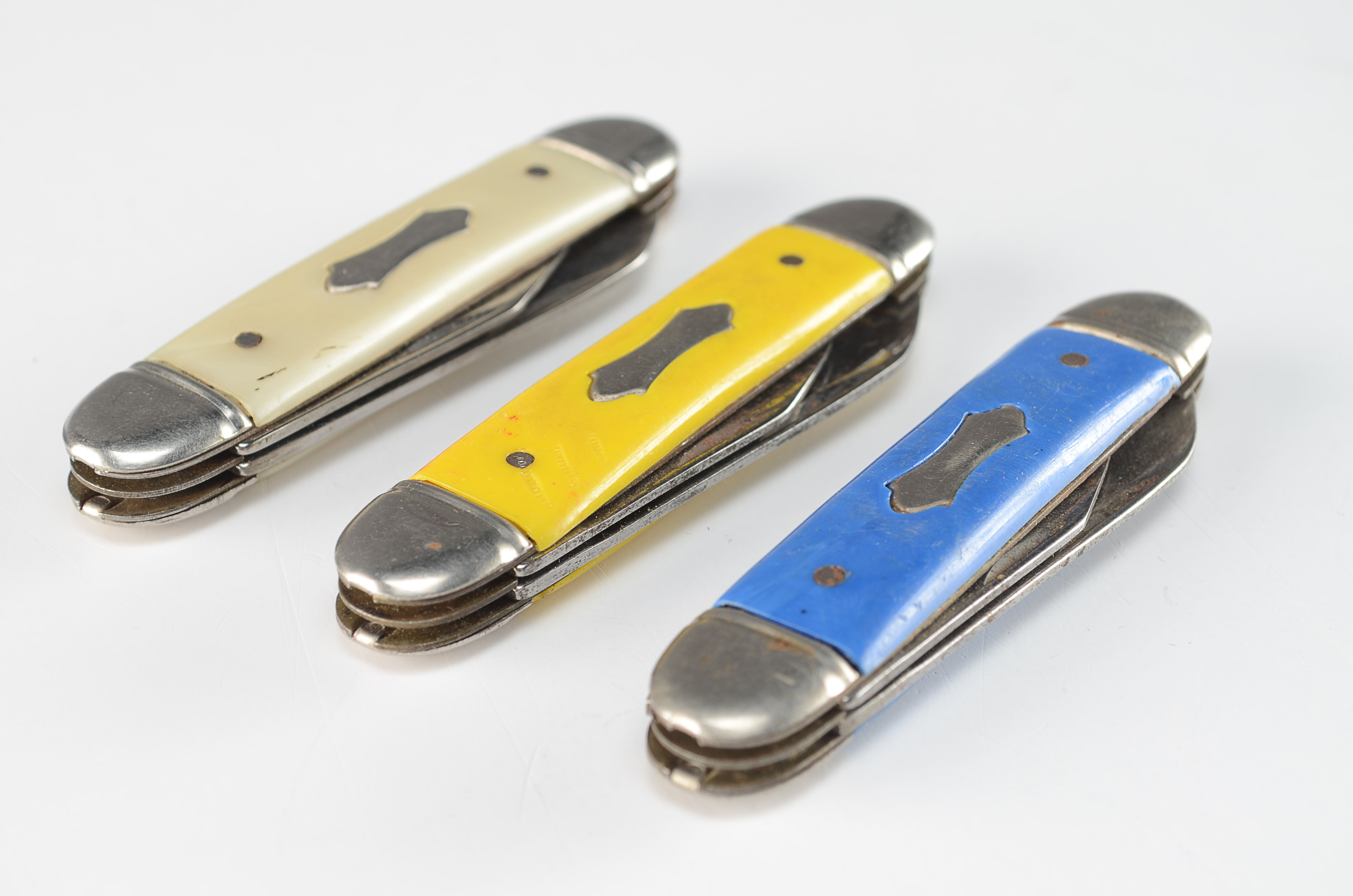 Group of (3) vintage Imperial pocket knives