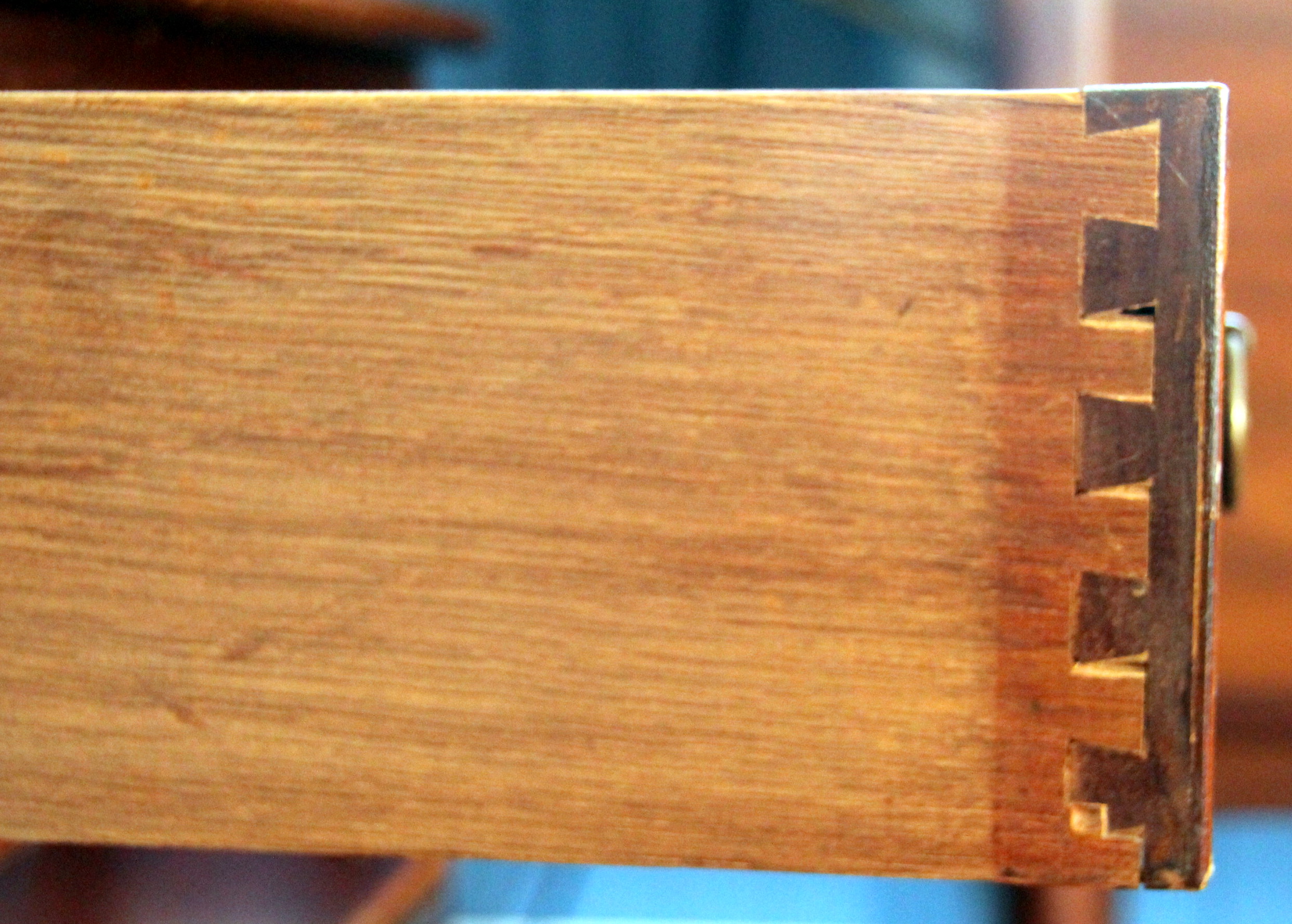 Vintage Small English Mahogany Chest of Drawer with Satinwood Inlay