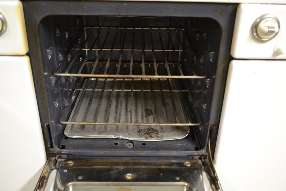 Vintage Tappan 1950's Gas Stove With Original Receipt & Manual