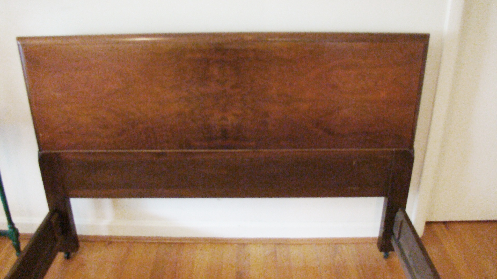 Vintage Full Size Walnut Bed.