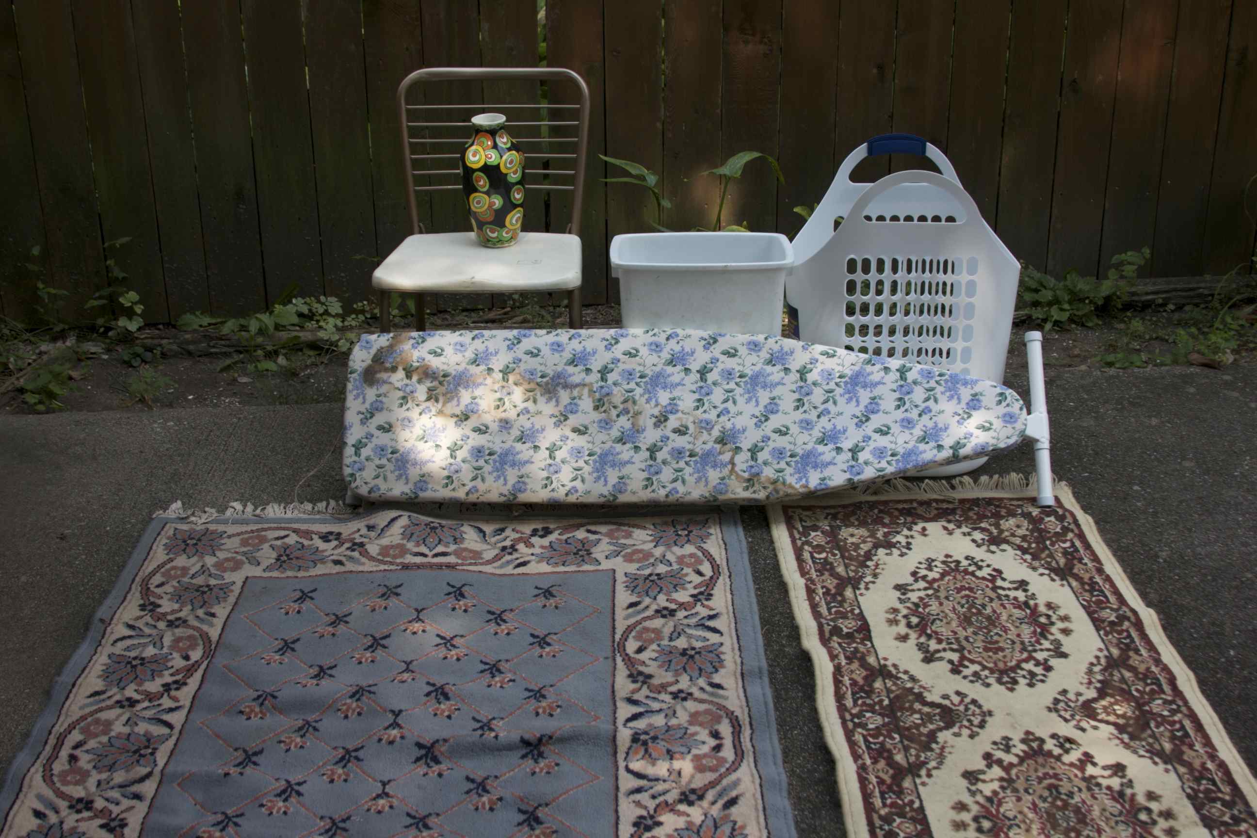 Lot Of Miscellaneous Houseware Items